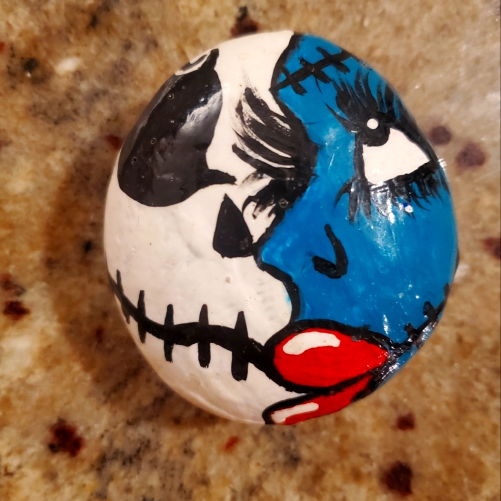 Jack Skellington & Sally Painted‎ Rocks Rock-Art Hand Painted Paper Weight Decor